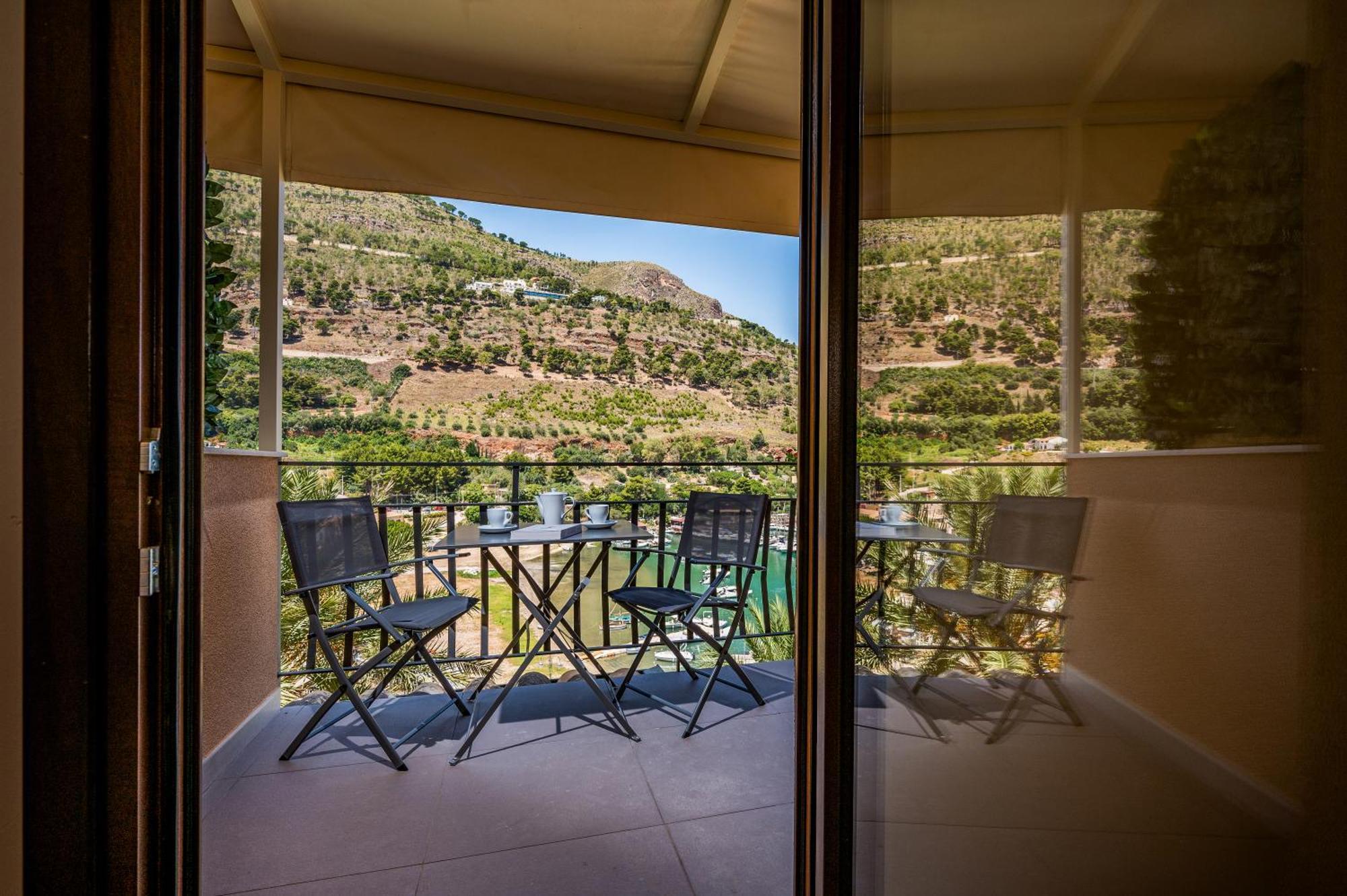 Suite Altamarea "Sea View Studios" Castellammare del Golfo Exterior foto