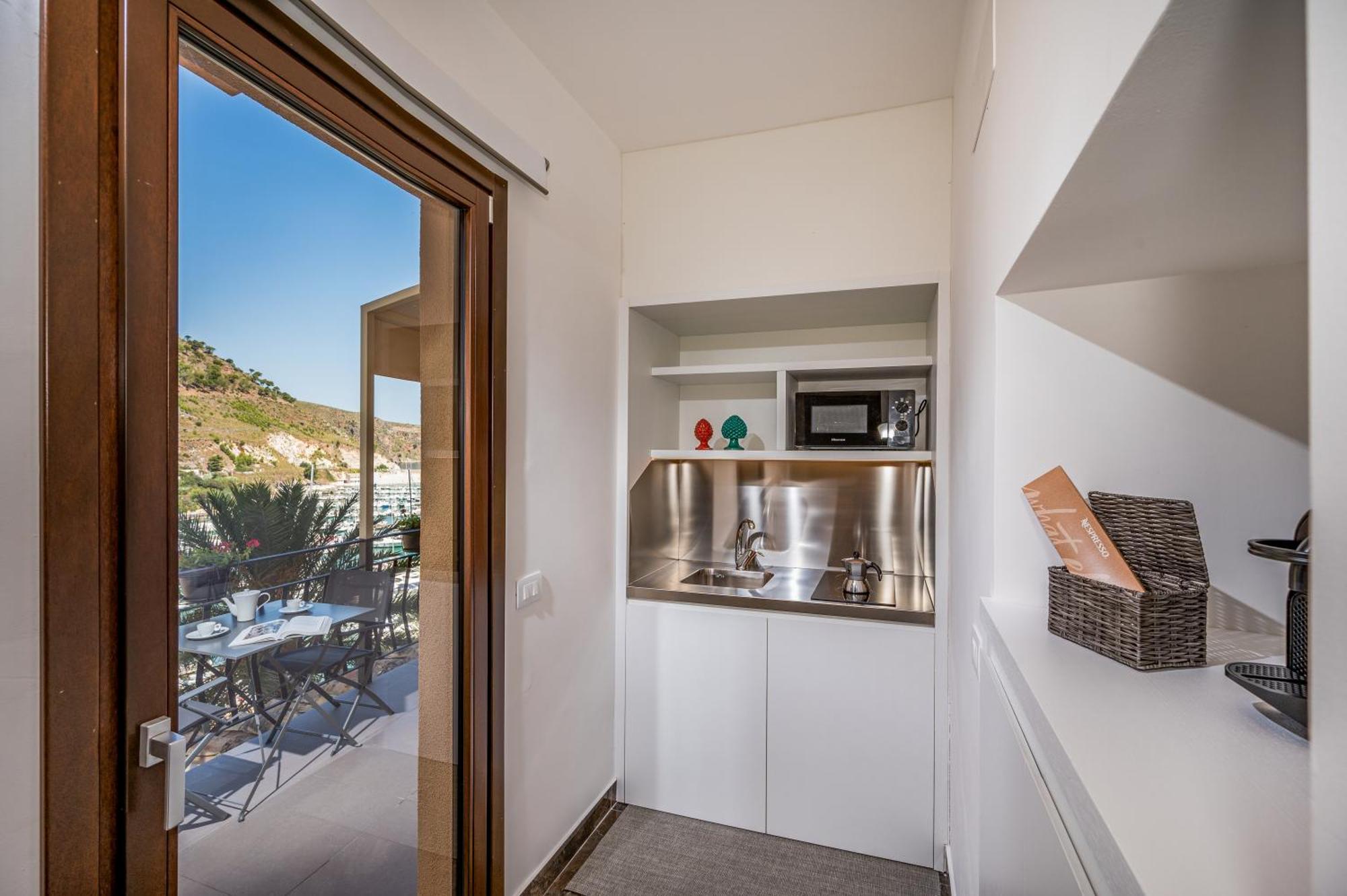 Suite Altamarea "Sea View Studios" Castellammare del Golfo Exterior foto